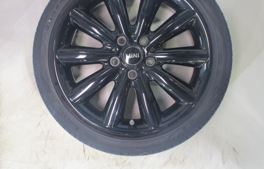 Mini Mini Cooper / S / One / Cabrio F55 F56 F57 499 17 inch wheels Pirelli Summer tires Original