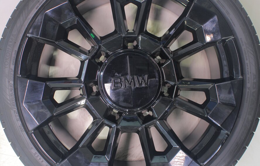 BMW BMW XM G09 923M 23 inch rims Yokohama Summer Tires Original