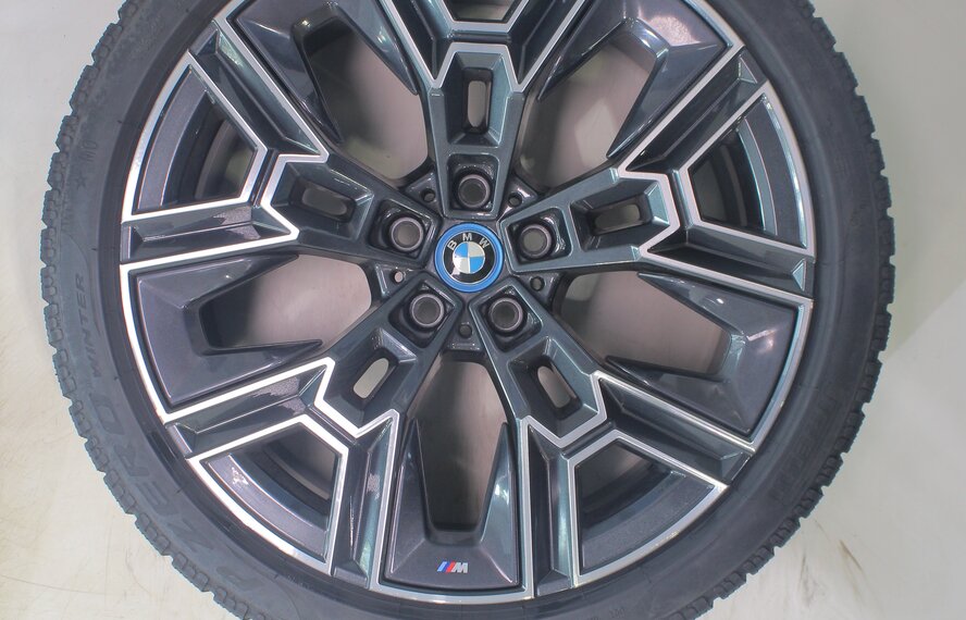 BMW BMW 5 serie i5 G60 G61 939M 20 inch velgen Pirelli Winterbanden Nieuw Origineel