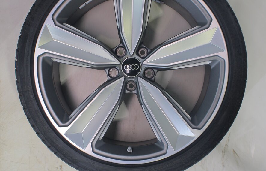 Audi Audi RS4 RS5 B9 20 inch wheels Continental winter tires Original