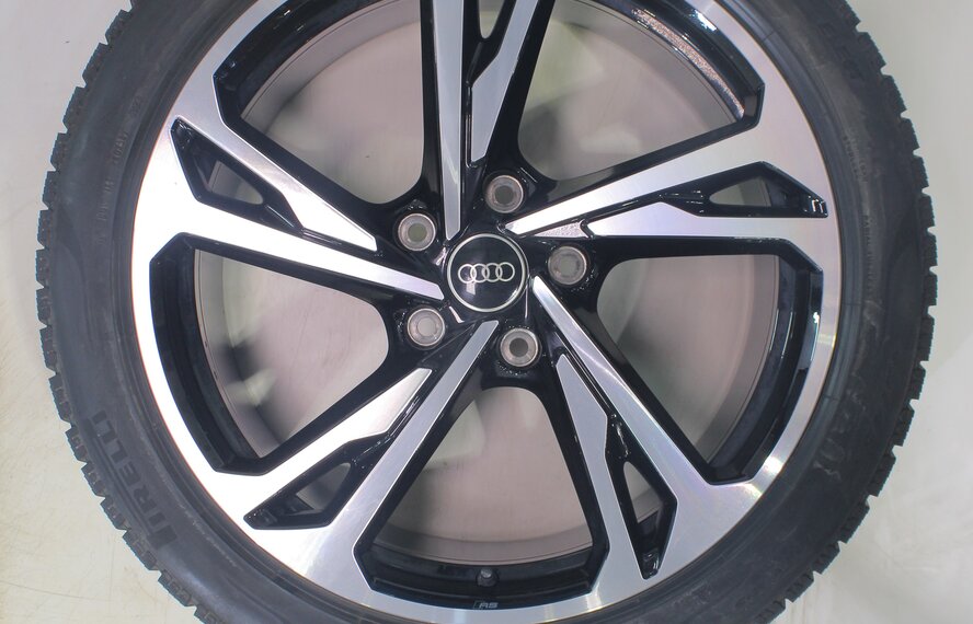 Audi Audi e-tron GT 20 inch wheels Pirelli Winter tires Original