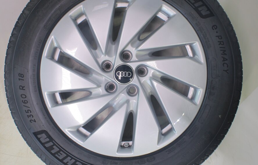 Audi Audi Q5 8MA 18 inch wheels Michelin Summer Tires Original