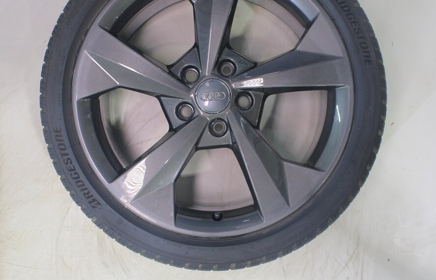 Audi Audi A3 S3 8Y 8V 18 inch rims Bridgestone winter tires Original