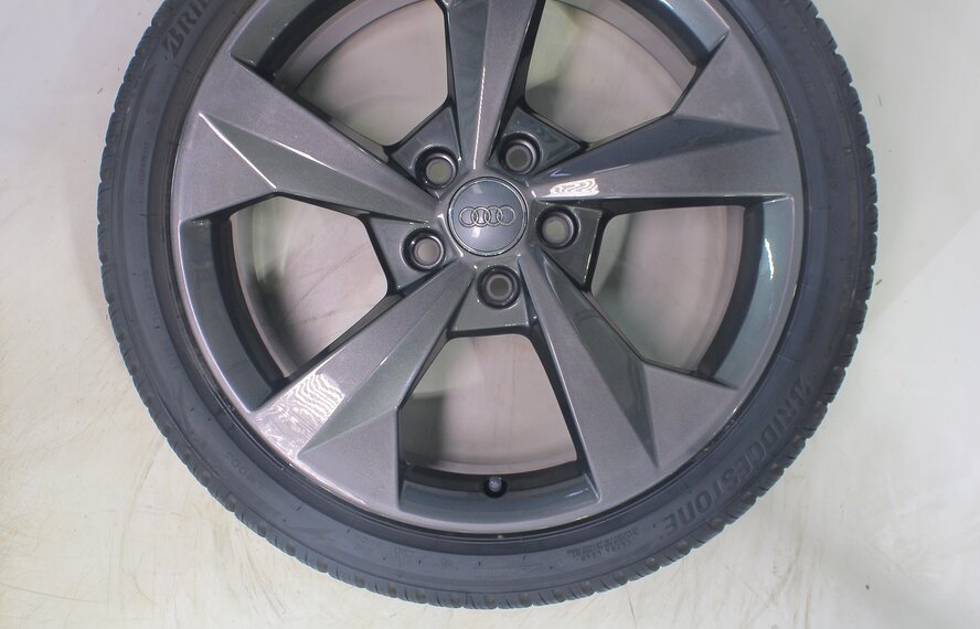 Audi Audi A3 S3 8Y 8V 18 inch rims Bridgestone winter tires Original