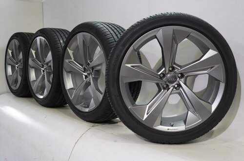 Audi Audi Q7 4M 22 inch wheels Hankook Summer Tires Original