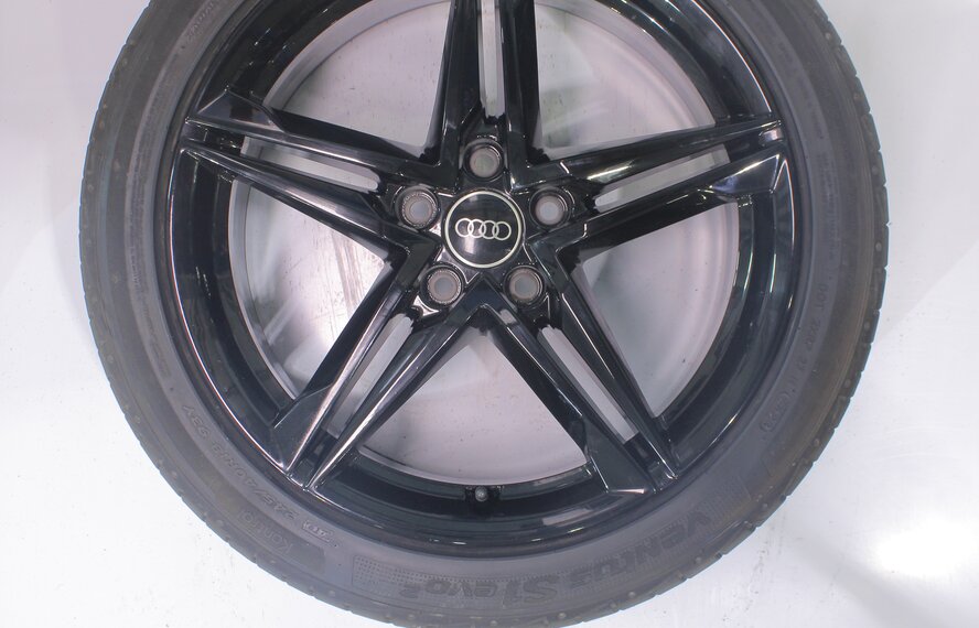 Audi Audi A4 S4 B9 8W 18 inch wheels Hankook Summer Tires Original
