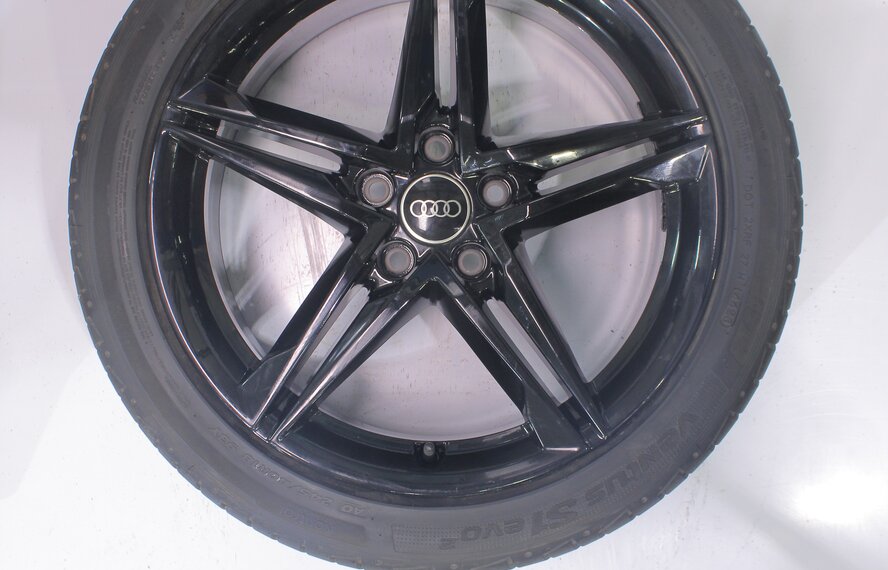 Audi Audi A4 S4 B9 8W 18 inch wheels Hankook Summer Tires Original