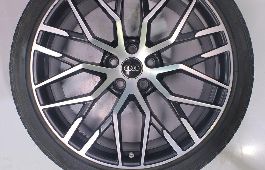 Audi Audi R8 4S 20 inch rims Continental winter tires Original