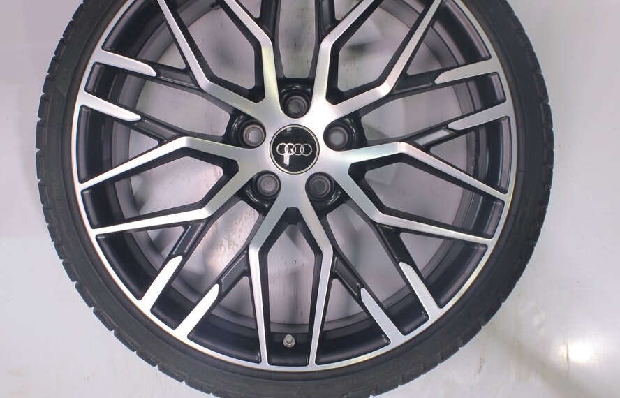 Audi Audi R8 4S 20 inch rims Continental winter tires Original
