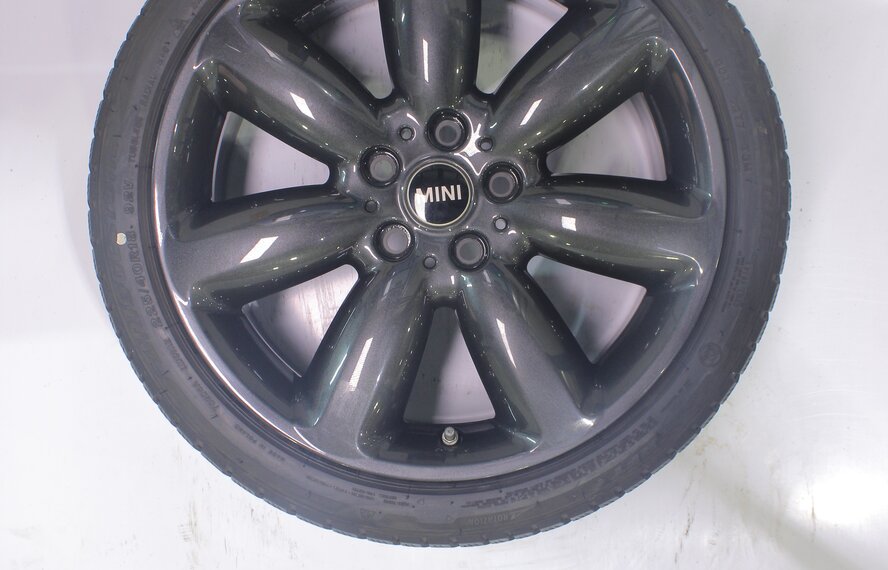 Mini Mini Clubman F54 521 18 inch rims Bridgestone Runflat Winter tires Original