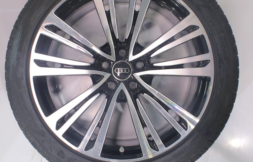 Audi Audi A8 4N 20 inch rims Goodyear Winter tires Original