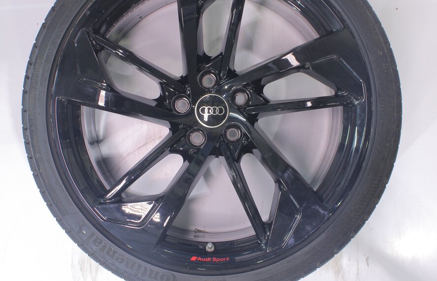 Audi Audi RS4 RS5 B9 20 inch wheels Continental Winter tires Original