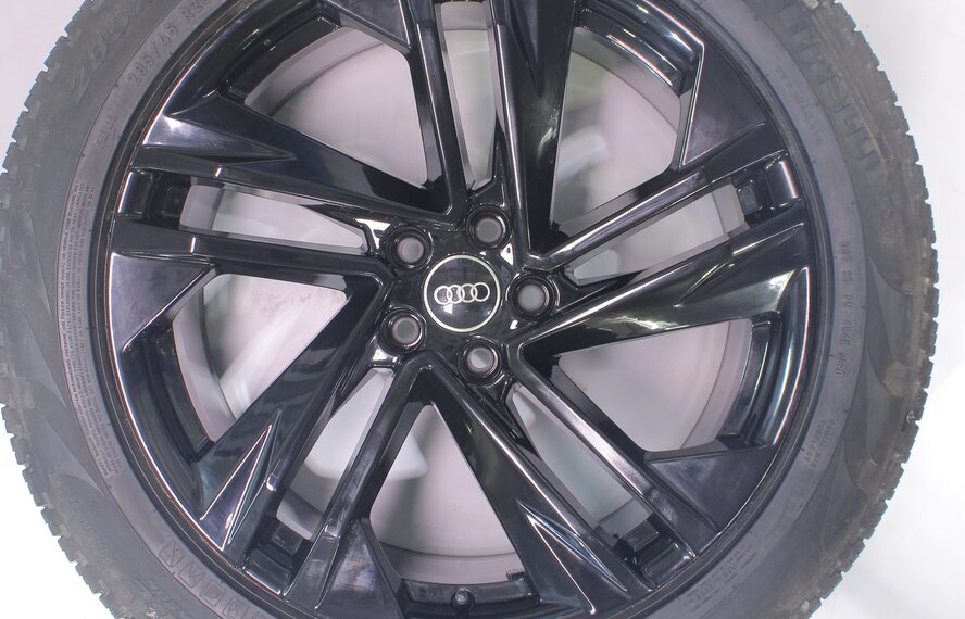 Audi Audi Q7 4M 20 inch rims Pirelli All-Season (4 seasons) Original
