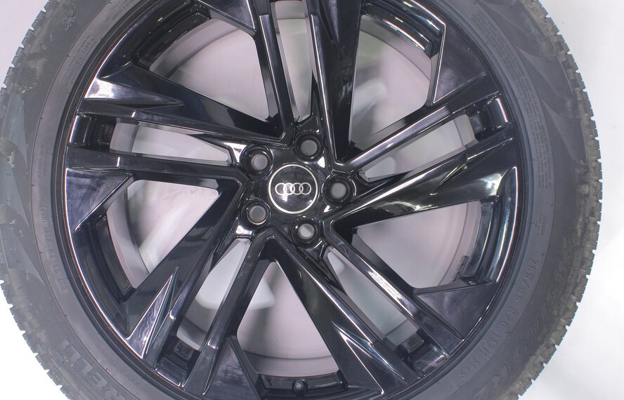 Audi Audi Q7 4M 20 inch rims Pirelli All-Season (4 seasons) Original