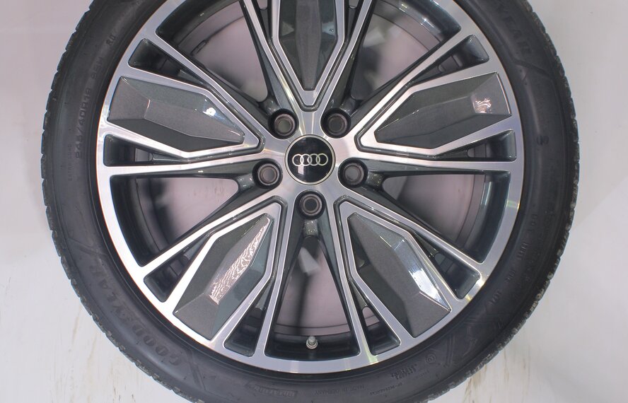 Audi Audi A5 S5 B10 19 inch rims Goodyear winter tires Original
