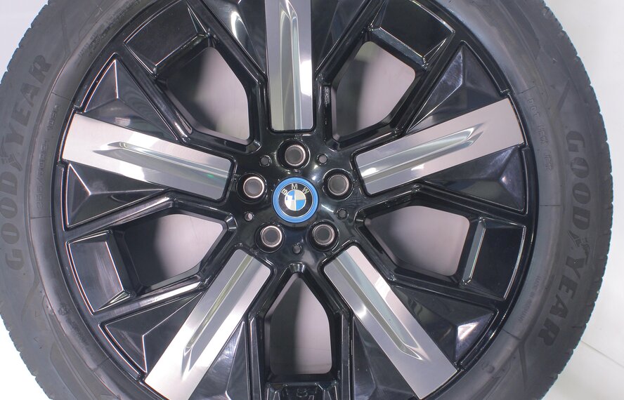 BMW BMW iX i20 1010 21 inch wheels Goodyear Winter tires Original