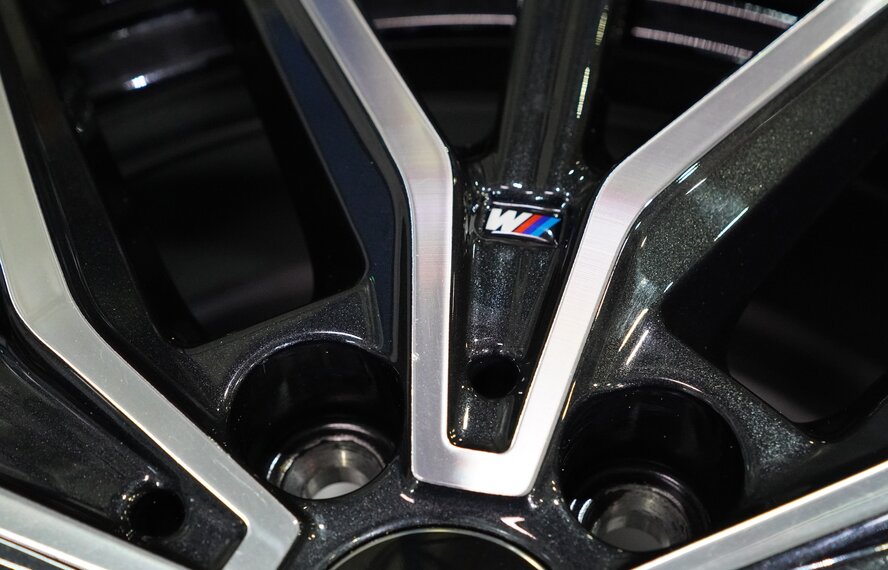 BMW BMW X1 iX1 U11 BEV X2 iX2 U10 838M 18 inch wheels Pirelli Winter tires New Original