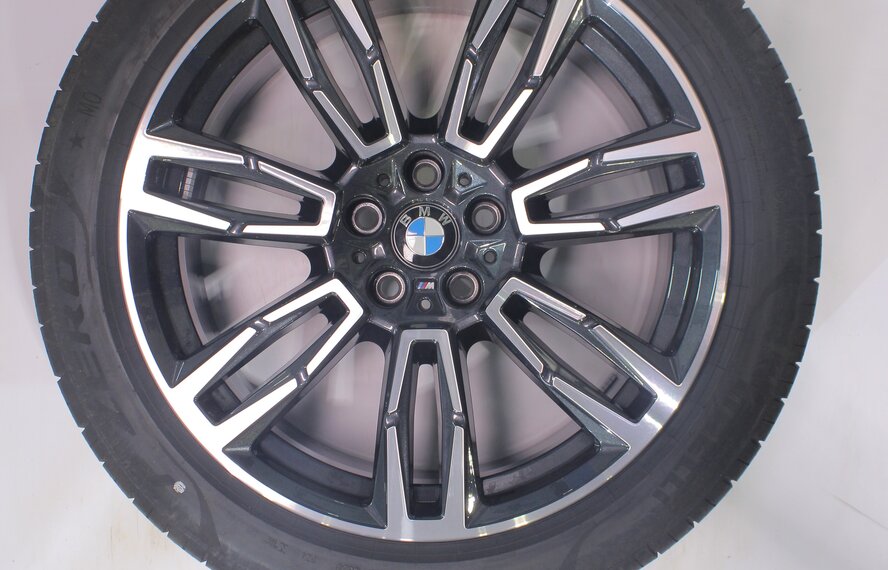 BMW BMW 5 Series i5 G60 G61 935M 19 inch wheels Pirelli Summer Tires Original