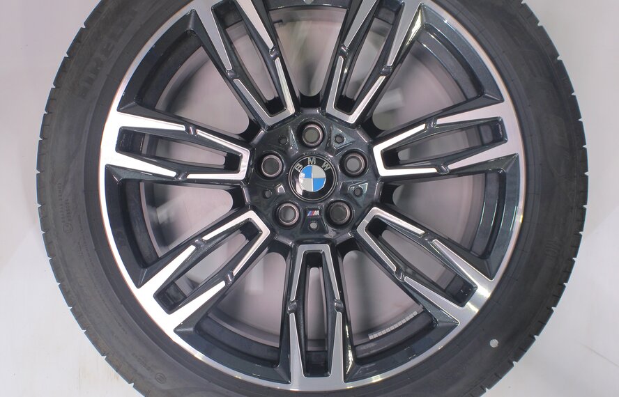 BMW BMW 5 Series i5 G60 G61 935M 19 inch wheels Pirelli Summer Tires Original