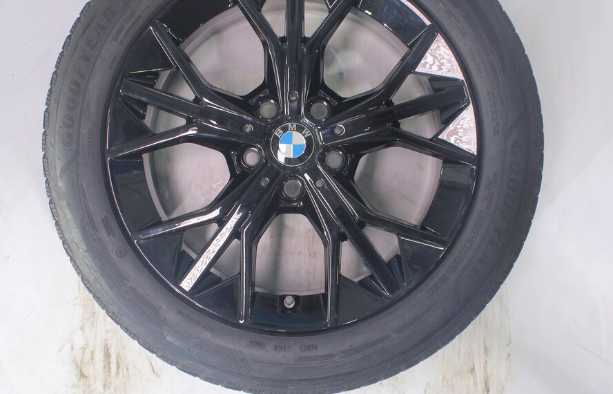 BMW BMW 1 series 2 series F70 F74 972 17 inch rims Goodyear Winter tires Original