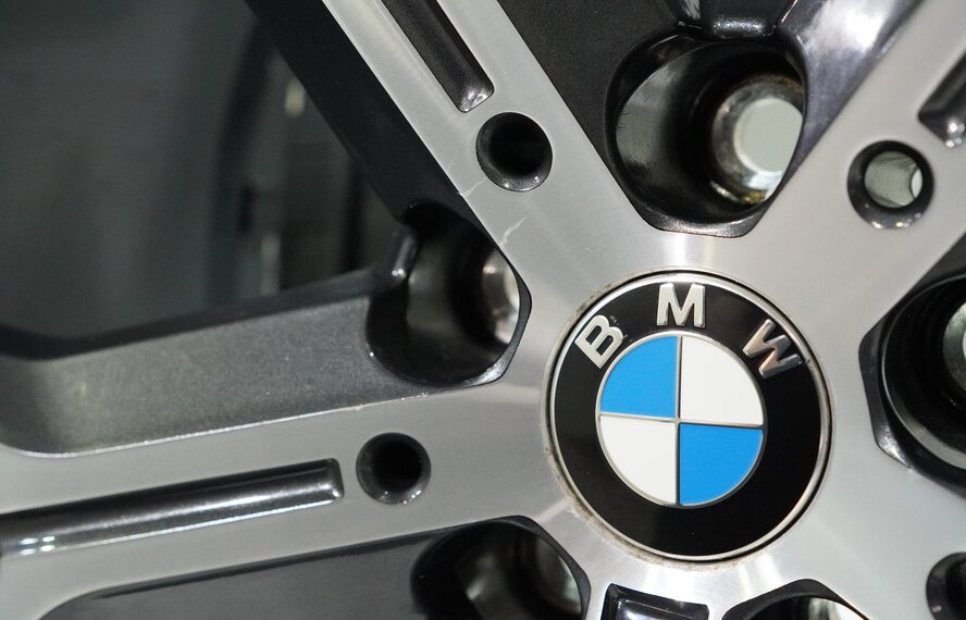 BMW MA2026-0022