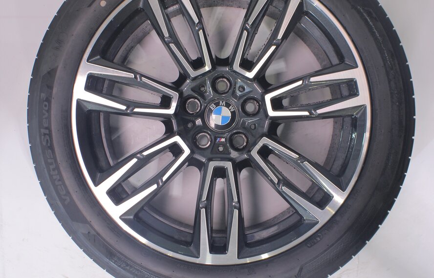 BMW BMW 5 Series i5 G60 G61 935M 19 inch wheels Hankook Summer tires New Original