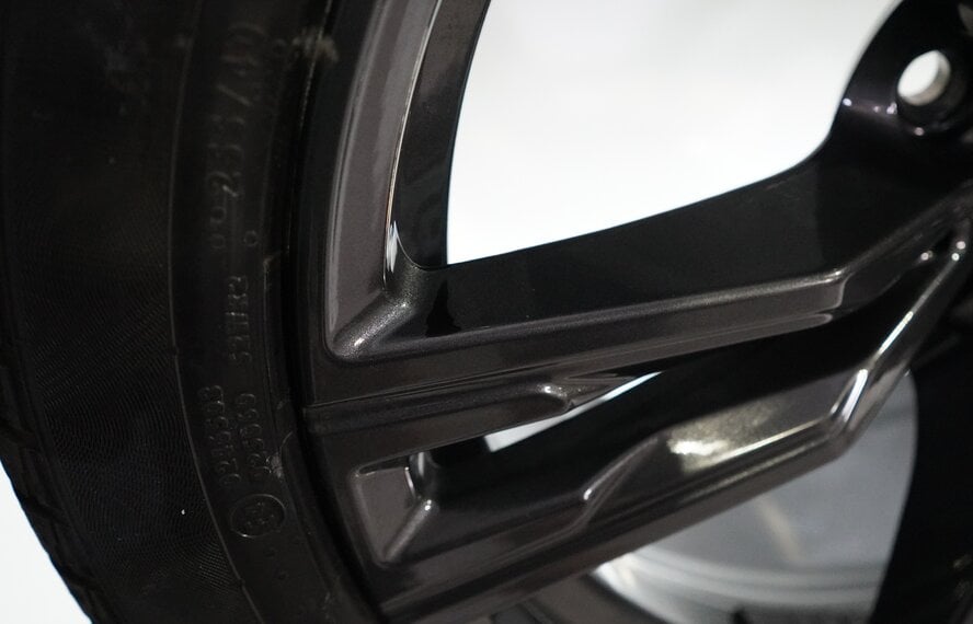 BMW BMW Z4 G29 798M 18 inch wheels Continental winter tires Original