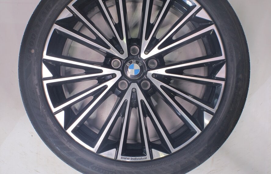 BMW BMW 2 series U06 Active Tourer 839i 19 inch wheels Goodyear Summer tires Original