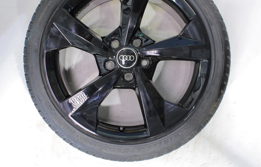 Audi Audi A3 S3 8Y 8V 18 inch rims Dunlop Winter Tires Original