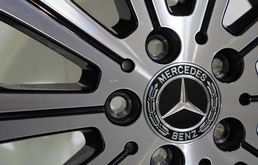 Mercedes Mercedes EQA EQB H243 X243 18-inch Wheels Continental Run-Flat Winter Tires Original
