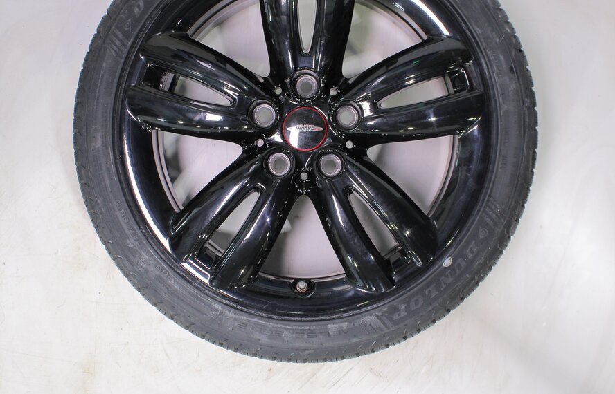 Mini Mini Cooper / S / One / Convertible F55 F56 F57 JCW501 17-inch wheels Dunlop All-Season (4 seasons) New Original