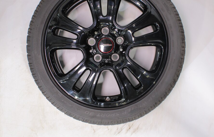 Mini Mini Cooper / S / One / Convertible F55 F56 F57 JCW510 17 inch wheels Dunlop Runflat Winter Tires Original