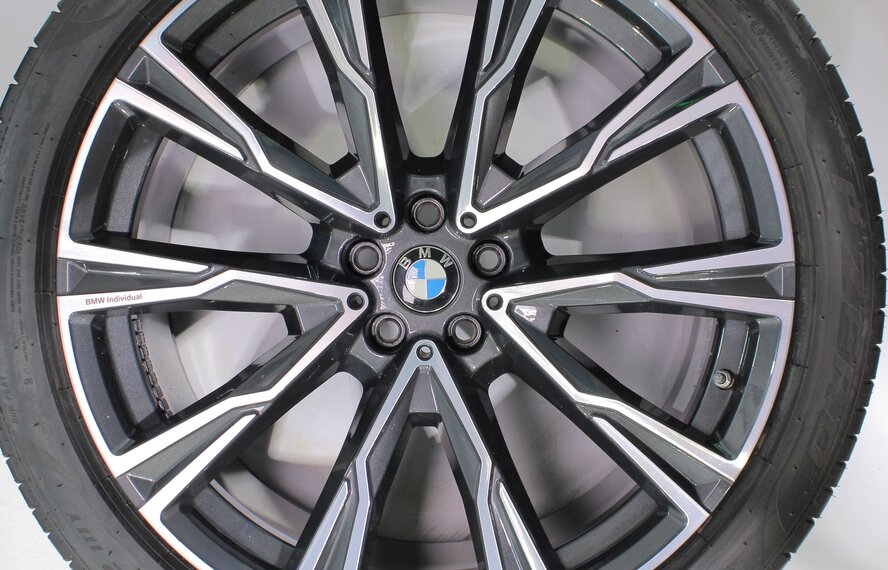 BMW BMW X7 G07 758i 22-inch wheels Pirelli Runflat Summer Tires New Original