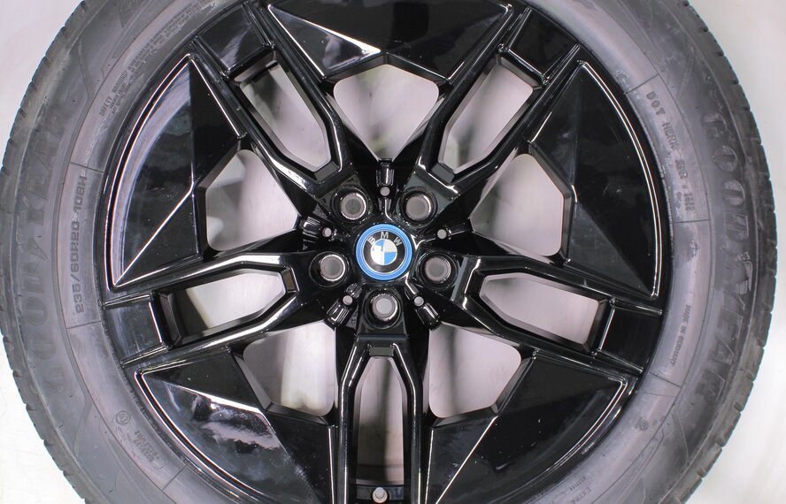 BMW BMW iX i20 1002 20-inch Wheels Goodyear Winter Tires New Original