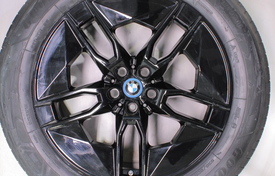 BMW BMW iX i20 1002 20-inch Wheels Goodyear Winter Tires New Original