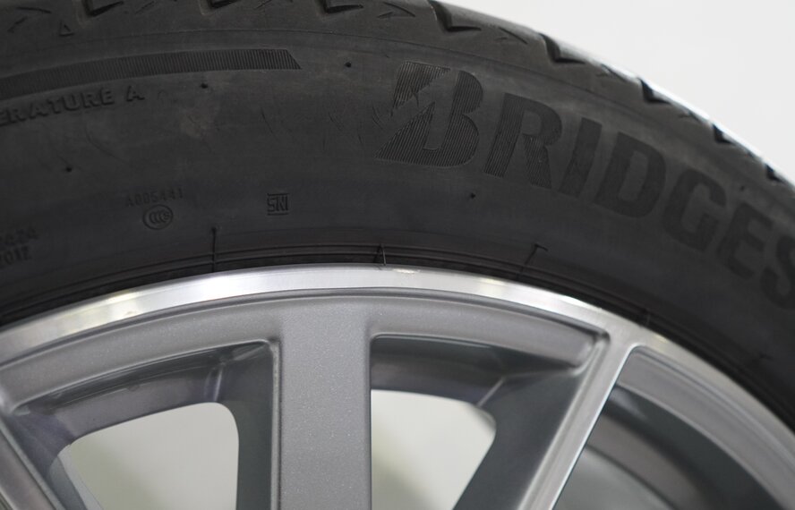 Audi Audi e-tron GE Q8 e-tron 21 inch wheels Bridgestone Summer Tires Original