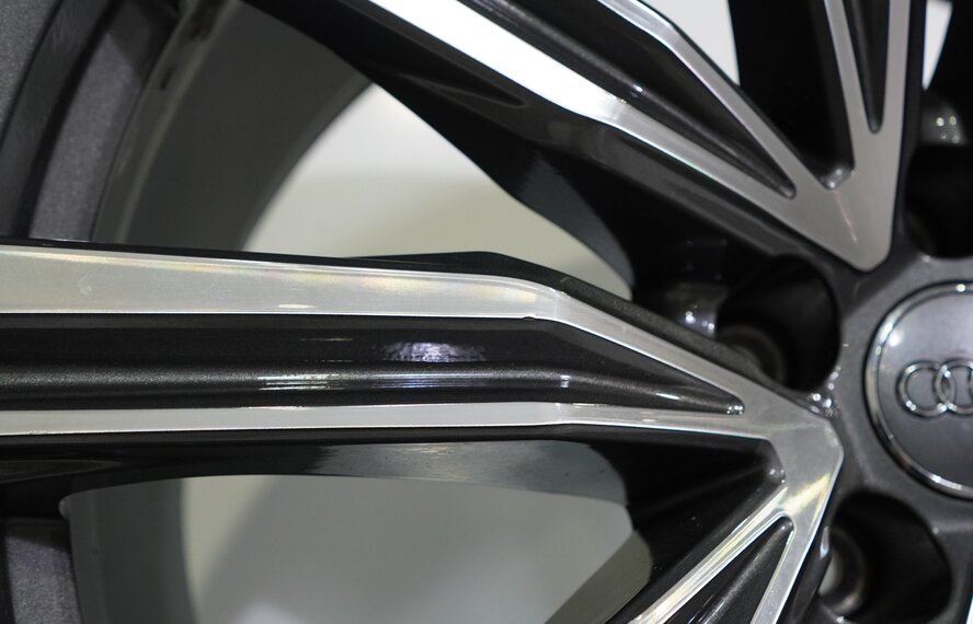 Audi Audi Q8 4M S-line 21-inch wheels Continental Summer Tires Original