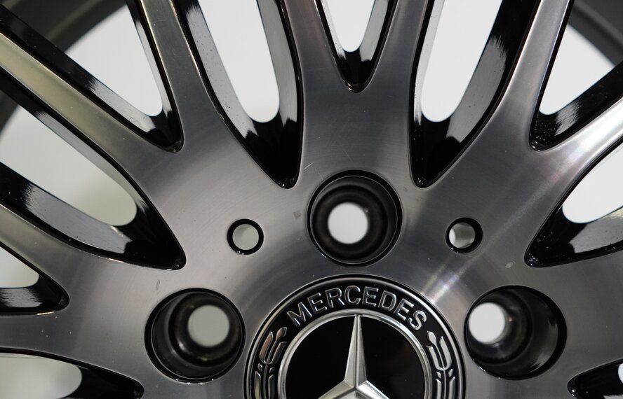 Mercedes Mercedes C-Class C206 S206 W206 18-inch wheels Goodyear Winter Tires Original