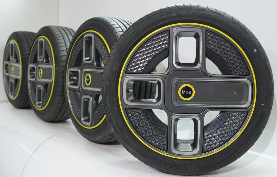 Mini Mini Cooper / S / One / Convertible F55 F56 F57 737 17-inch wheels Goodyear Summer Tires New Original
