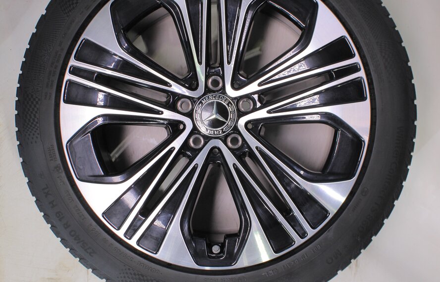 Mercedes Mercedes E-Class W214 19-inch wheels Continental winter tires Original