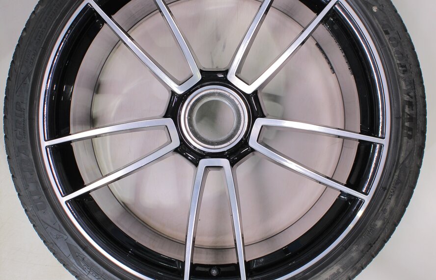Porsche Porsche 911 992.1 Turbo S 20 & 21-inch Goodyear Winter Tires Original Wheels