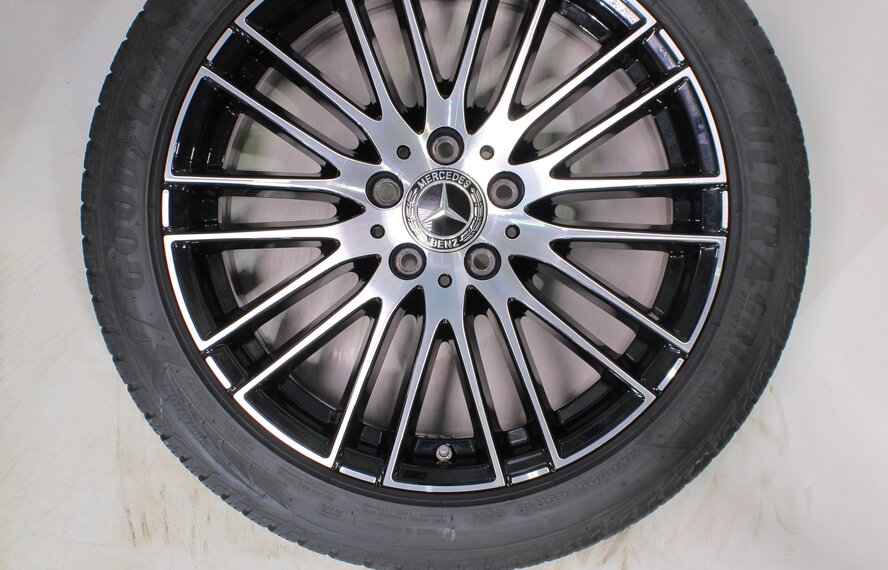 Mercedes ME2026-0243