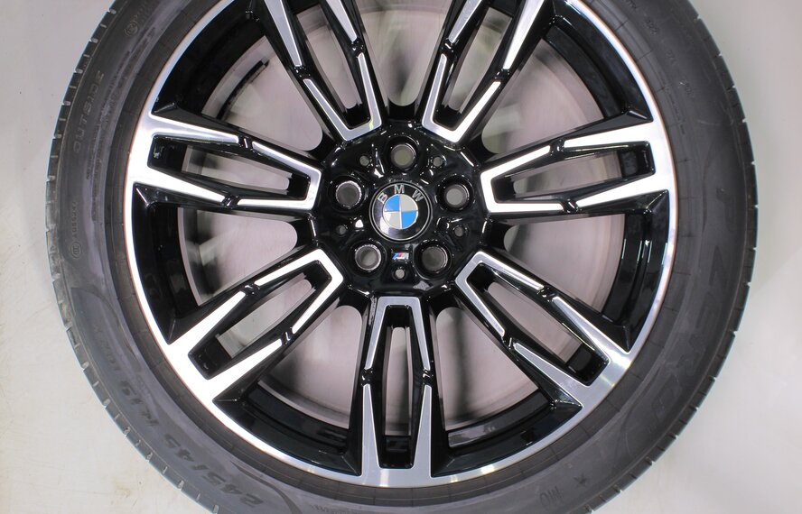 BMW BMW 5 Series i5 G60 G61 935M 19-inch wheels Pirelli Summer Tires New Original