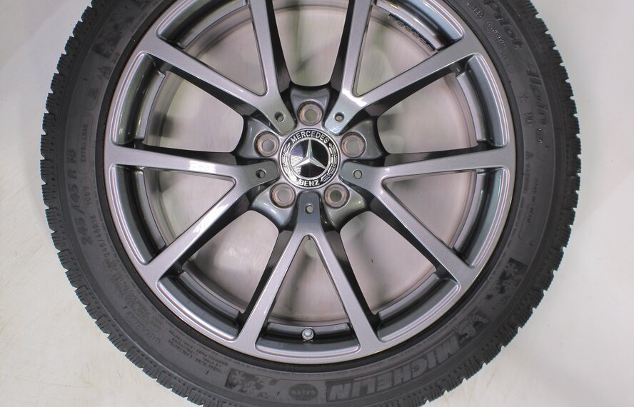 Mercedes ME2026-0226