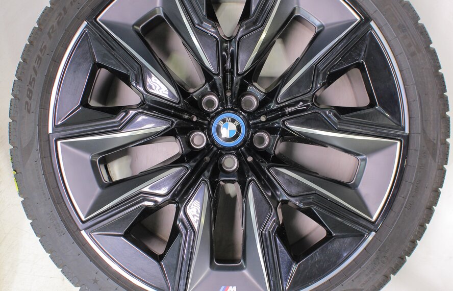 BMW BMW 7er i7 G70 909M 21-inch wheels Pirelli winter tires Original