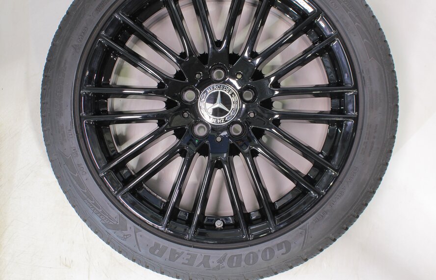 Mercedes ME2026-0241