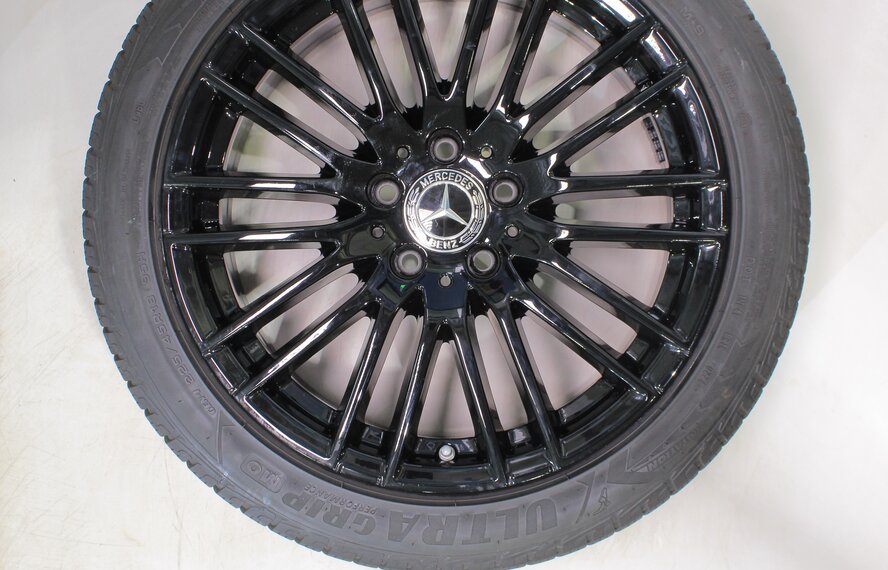 Mercedes ME2026-0241