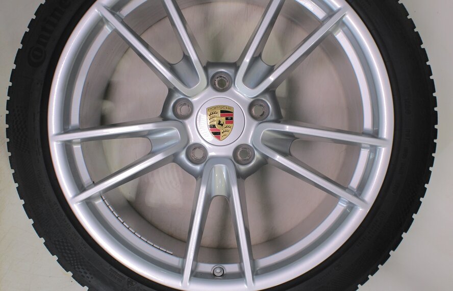 Porsche Porsche 911 992.1 Carrera S 4S Targa 4S 19 & 20-inch wheels Continental winter tires Original