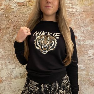 Nikkie Tiger Sweater Black