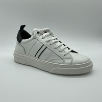 Sneaker stripe white